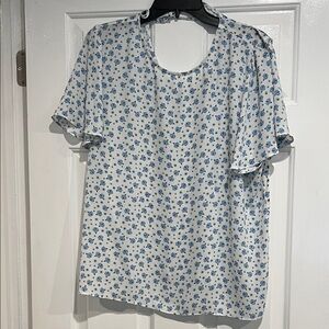 Loft Floral Blue and White Women's Top